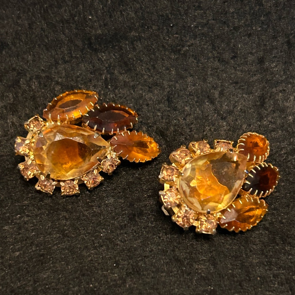 VINTAGE 50’s Rhinestone Earrings